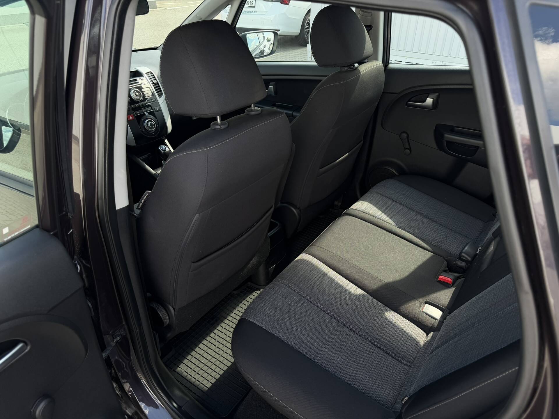 product-gallery-image