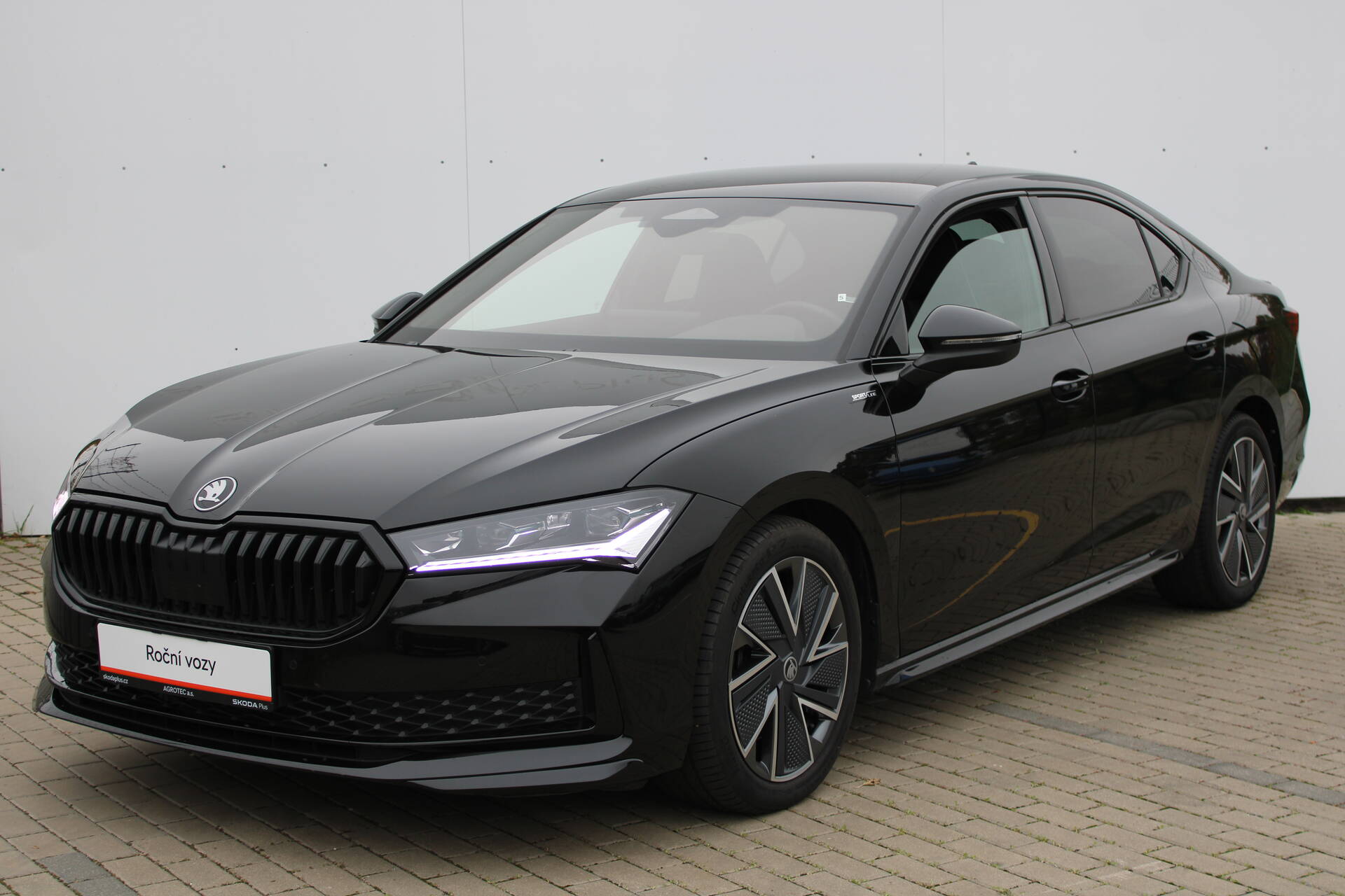 Skoda Superb 2.0 TDI 142kW Sportline 4x4 DSG