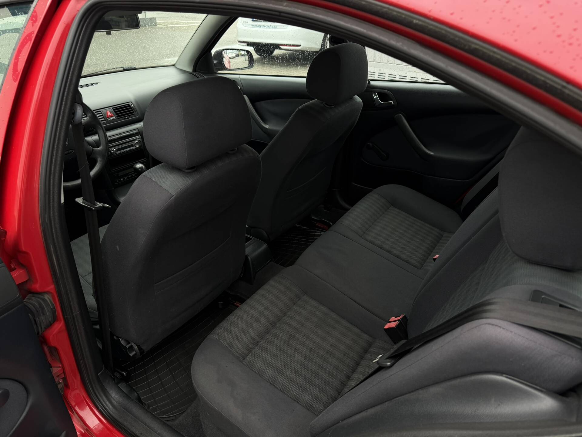 product-gallery-image