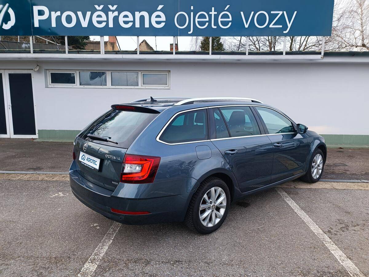 Škoda Octavia 2.0TDI 110 kW Ambition 4x4 DSG