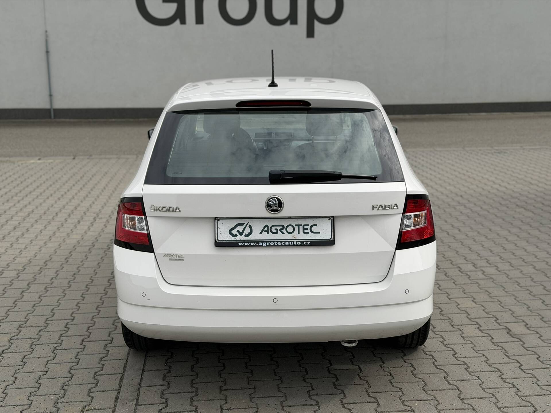 product-gallery-image