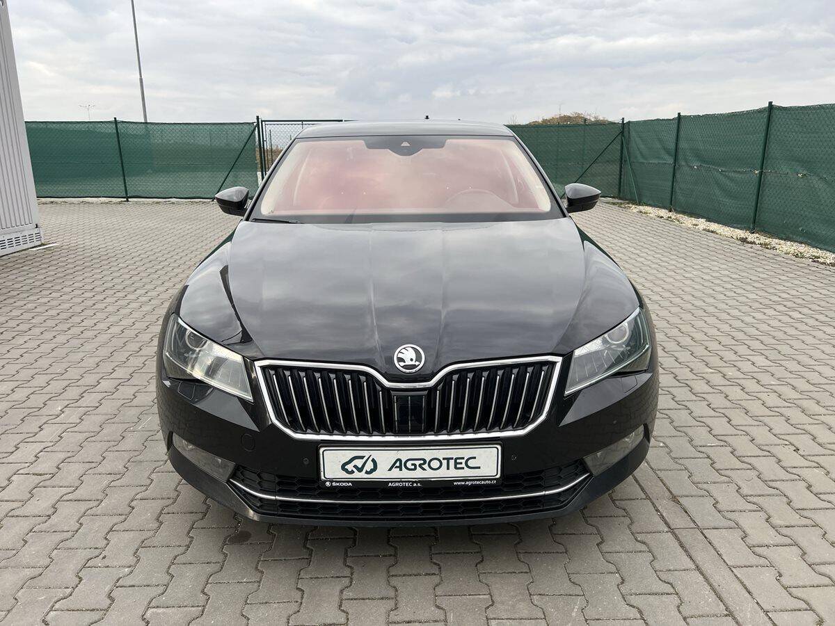 Škoda Superb 2.0 TDI 140 kW Style 4x4 DSG