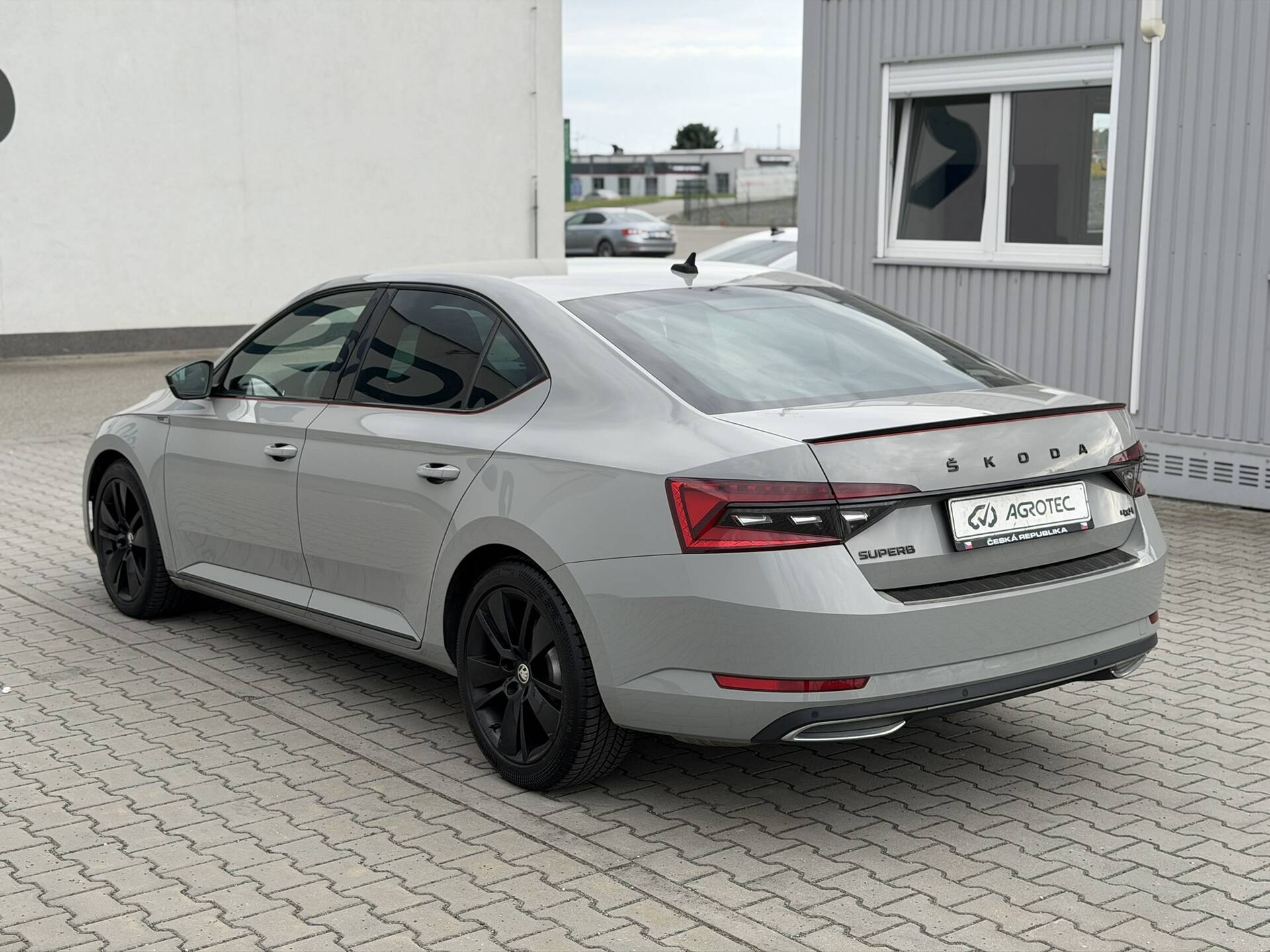 Skoda Superb 2.0 TDI 140kW SportLine 4x4 DSG