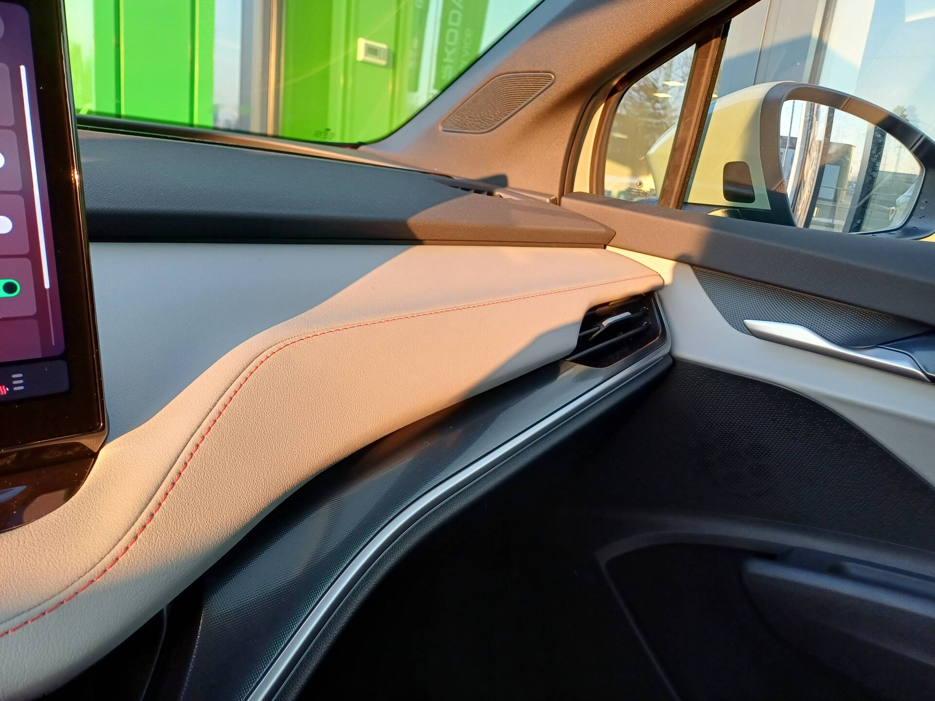 product-gallery-image