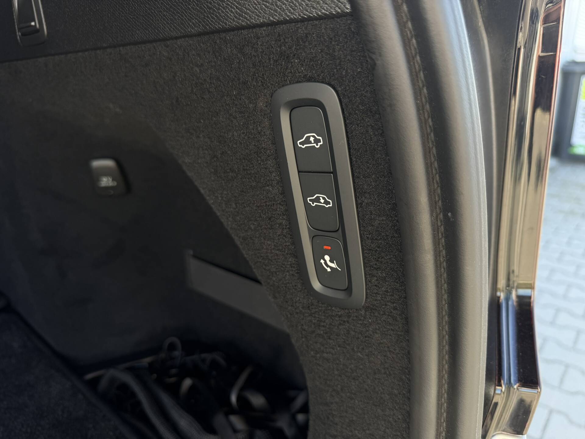 product-gallery-image