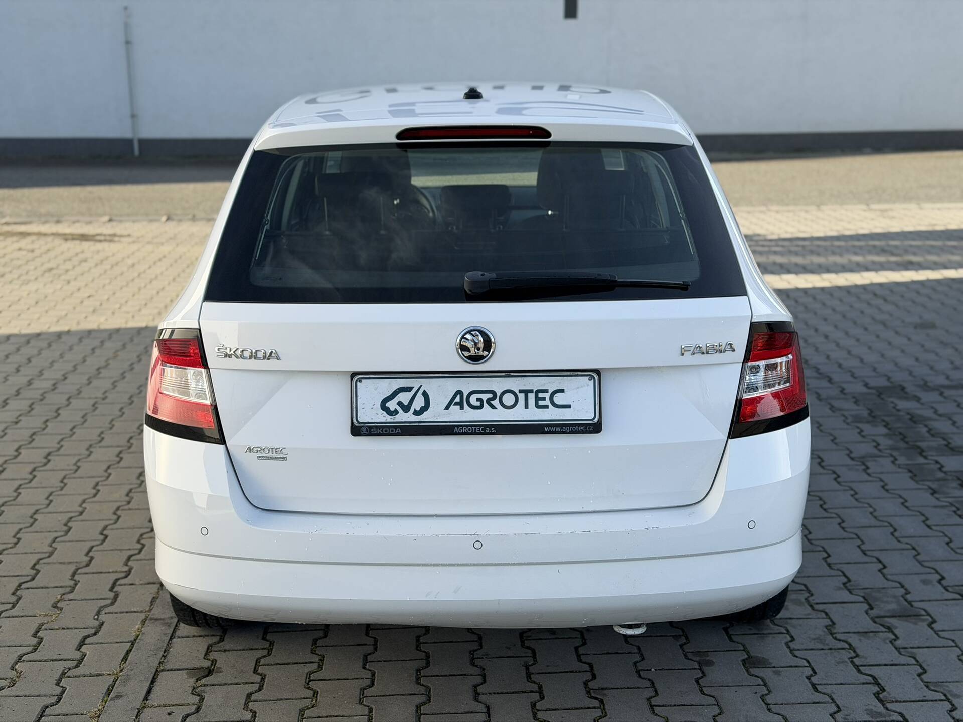 product-gallery-image