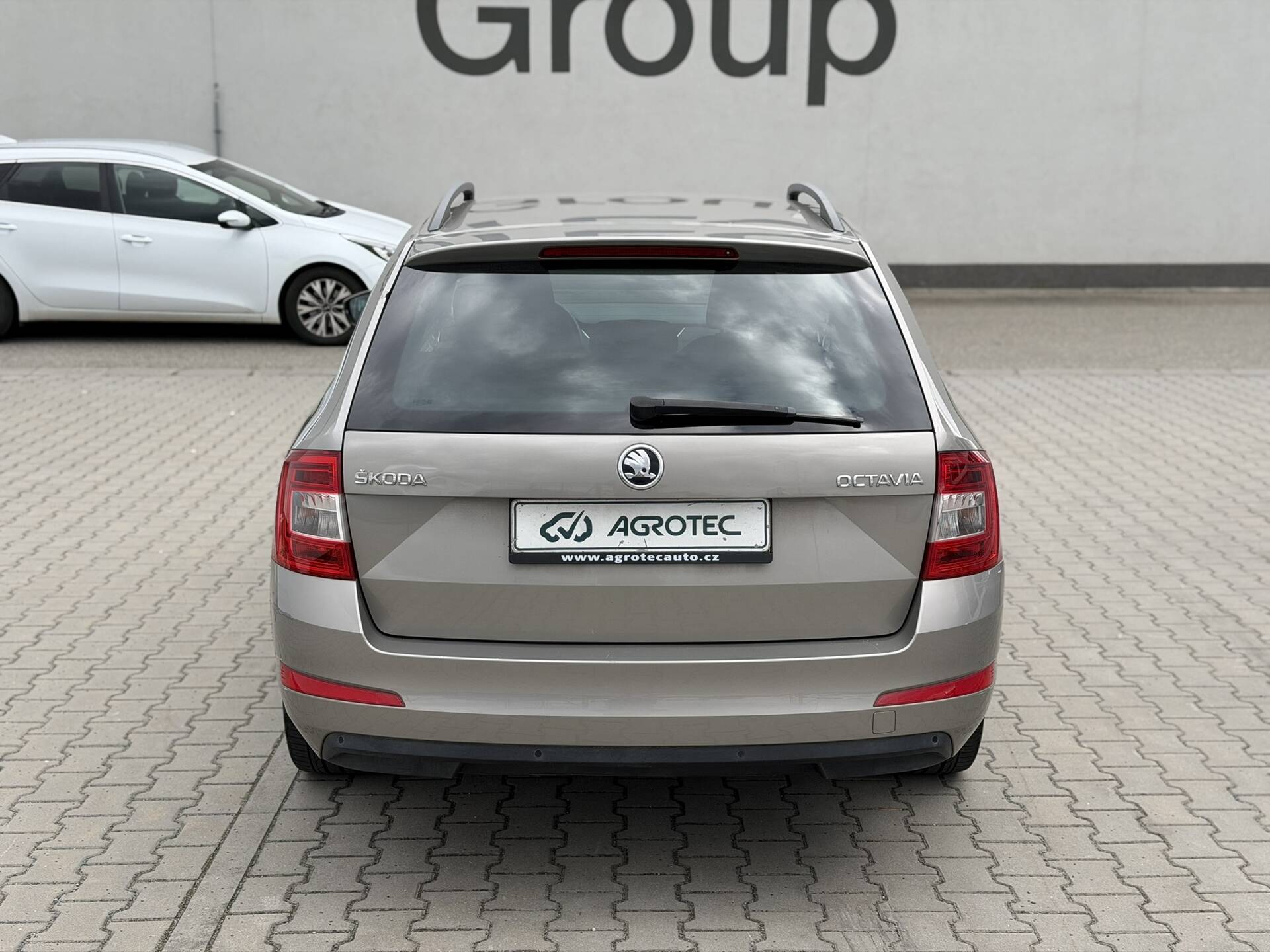 product-gallery-image