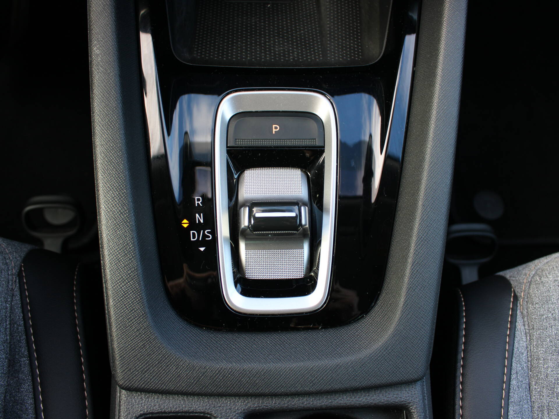 product-gallery-image