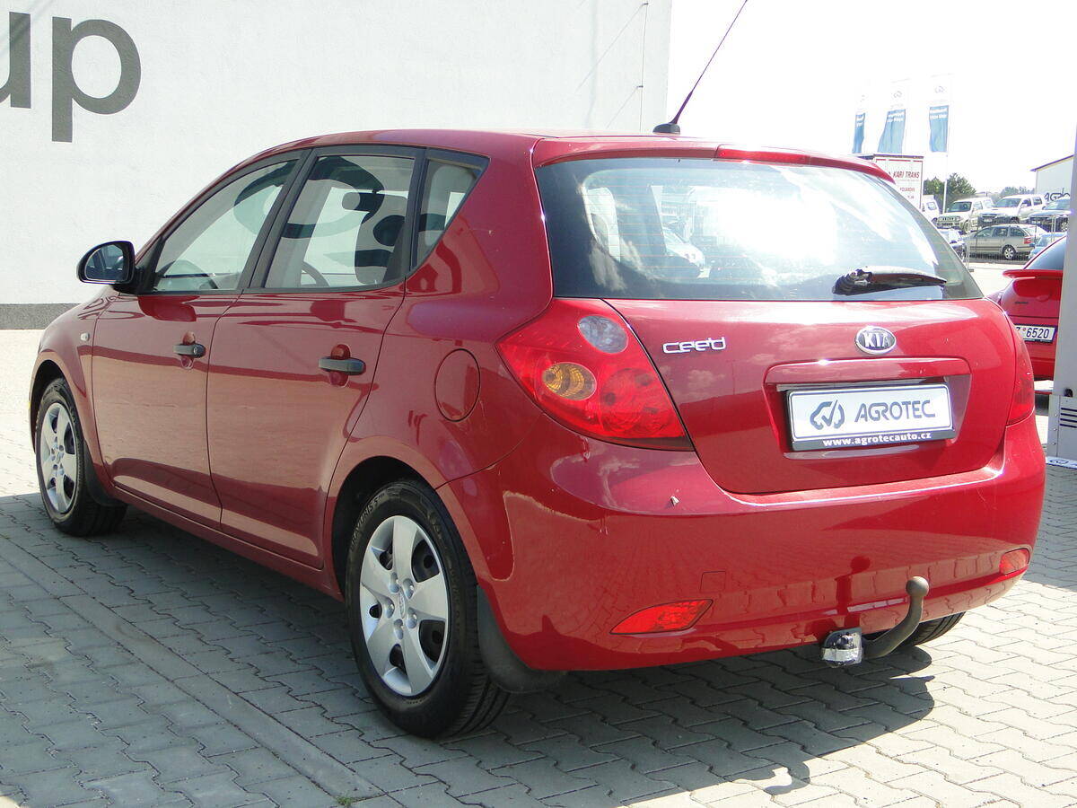 Kia Cee'd 1.4i  80kW