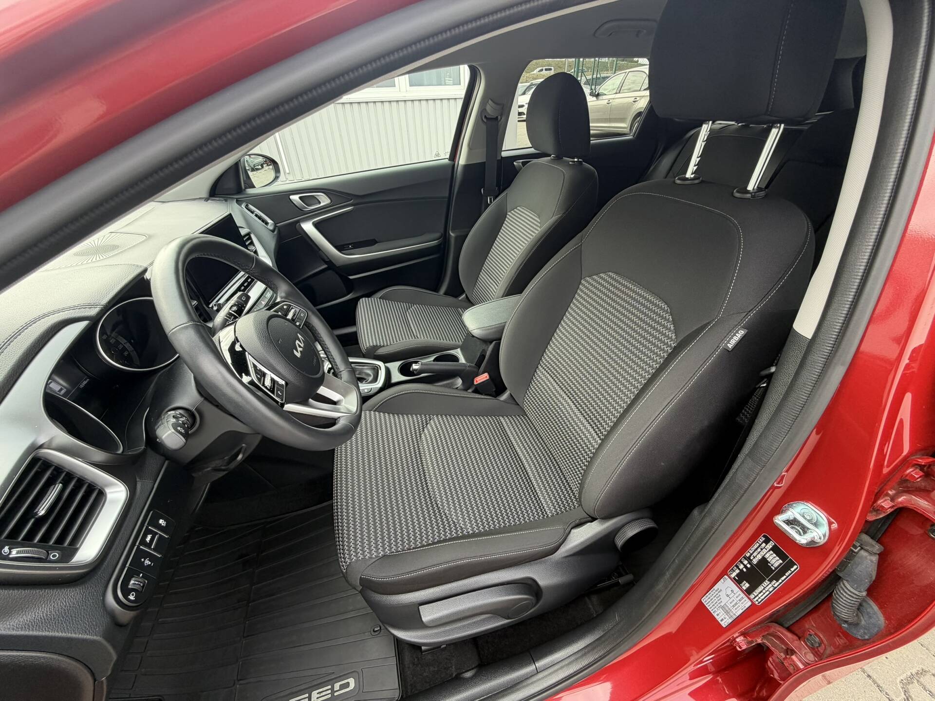 product-gallery-image
