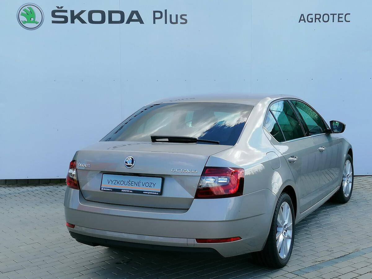 Škoda Octavia DSG 2,0 TDI/110 kW Style Extra