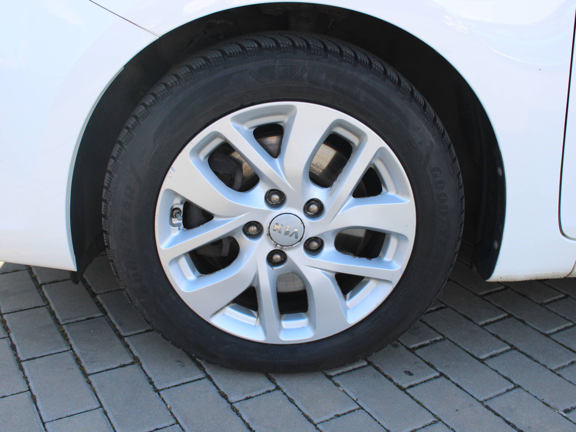 product-gallery-image