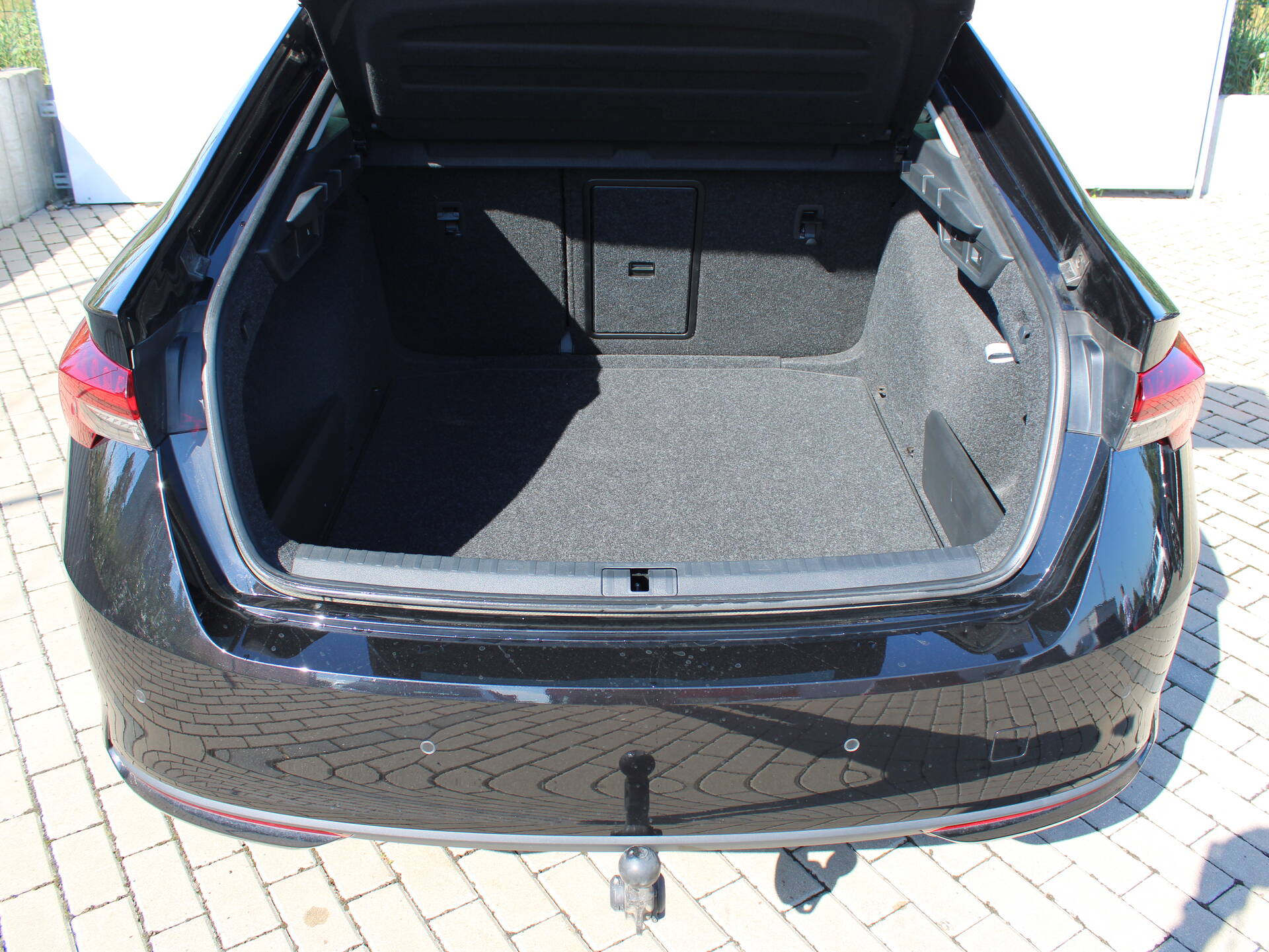 product-gallery-image