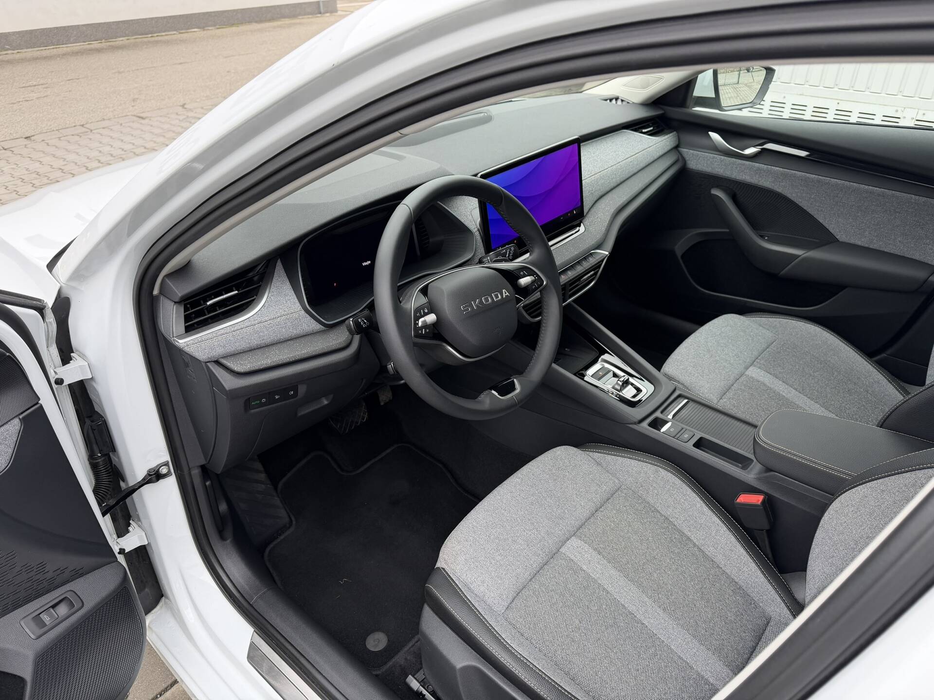 product-gallery-image