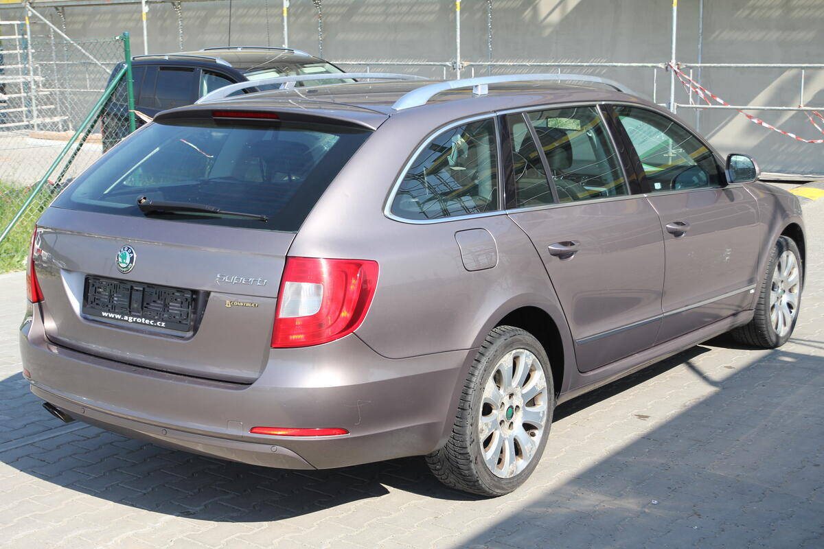 Škoda Superb