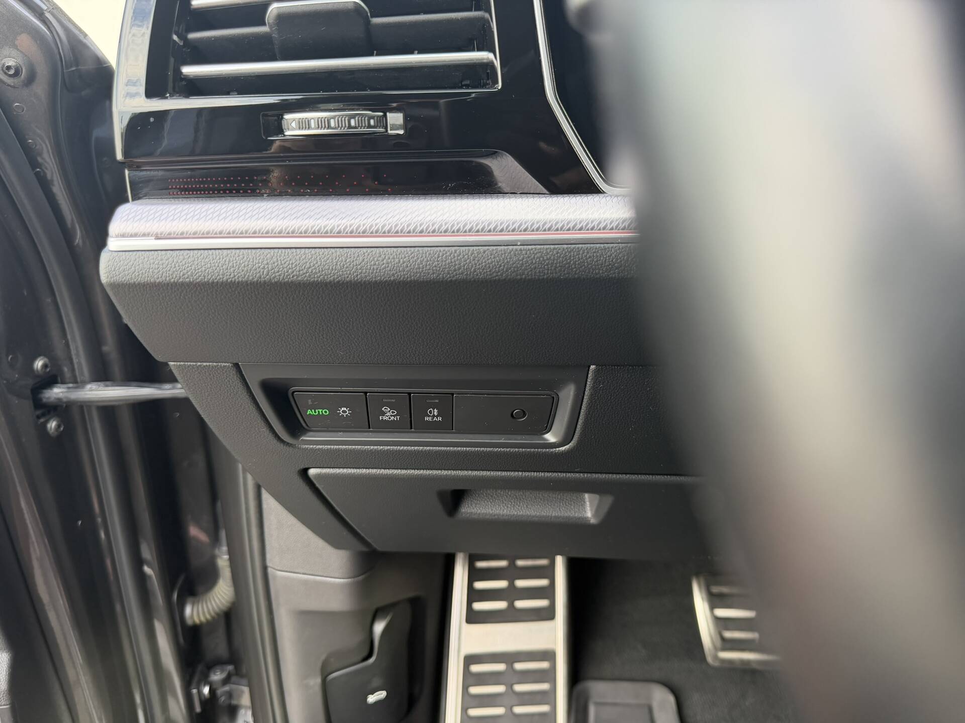 product-gallery-image