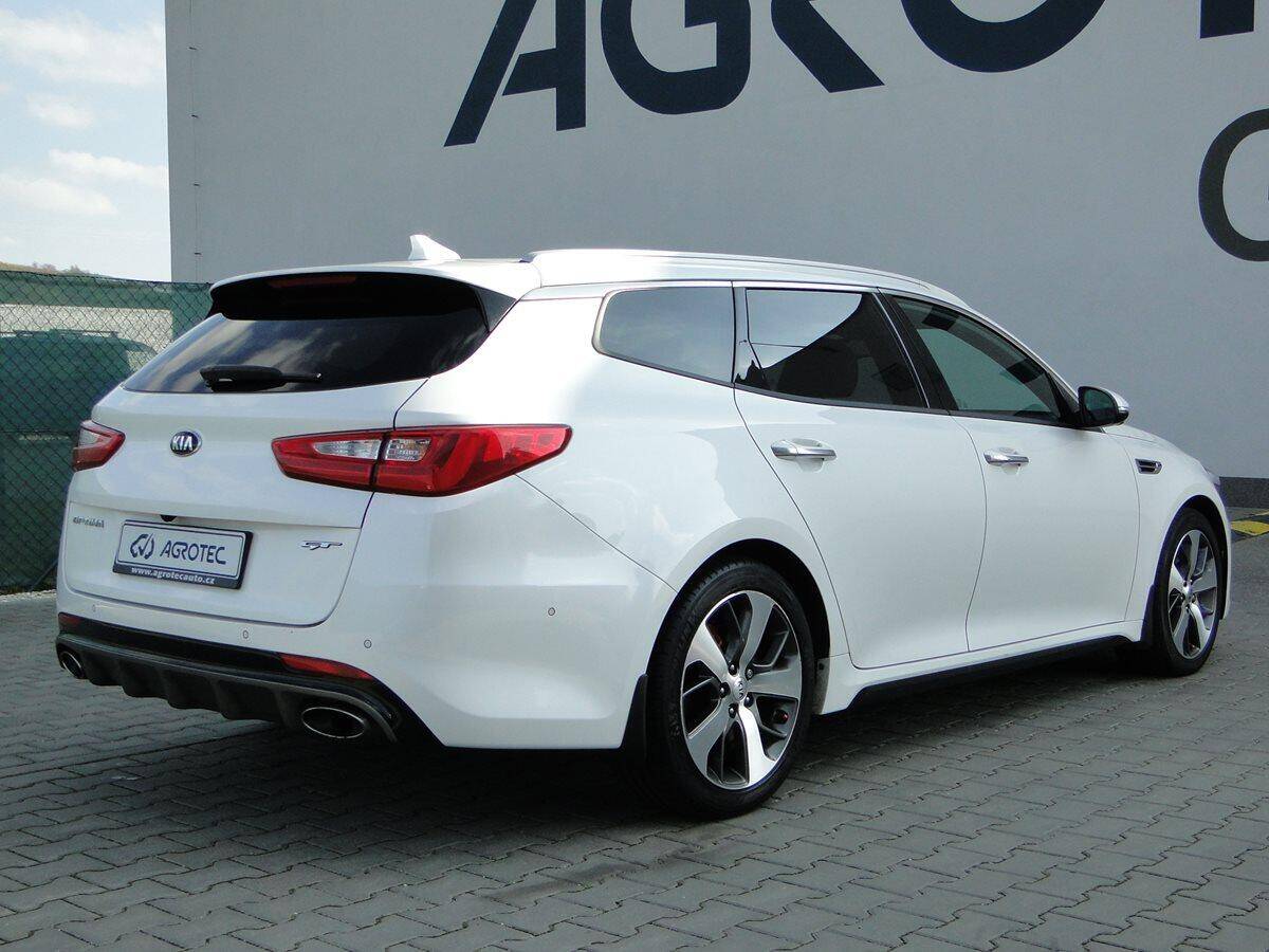 Kia Optima GT 2.0 T-GDi 180kW