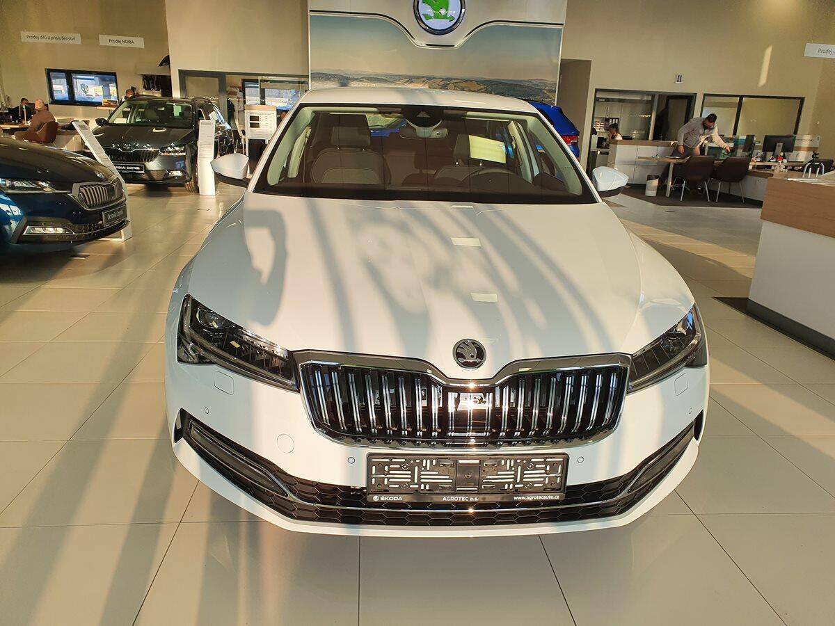 Škoda Superb 2.0 TDI 110 kW Style