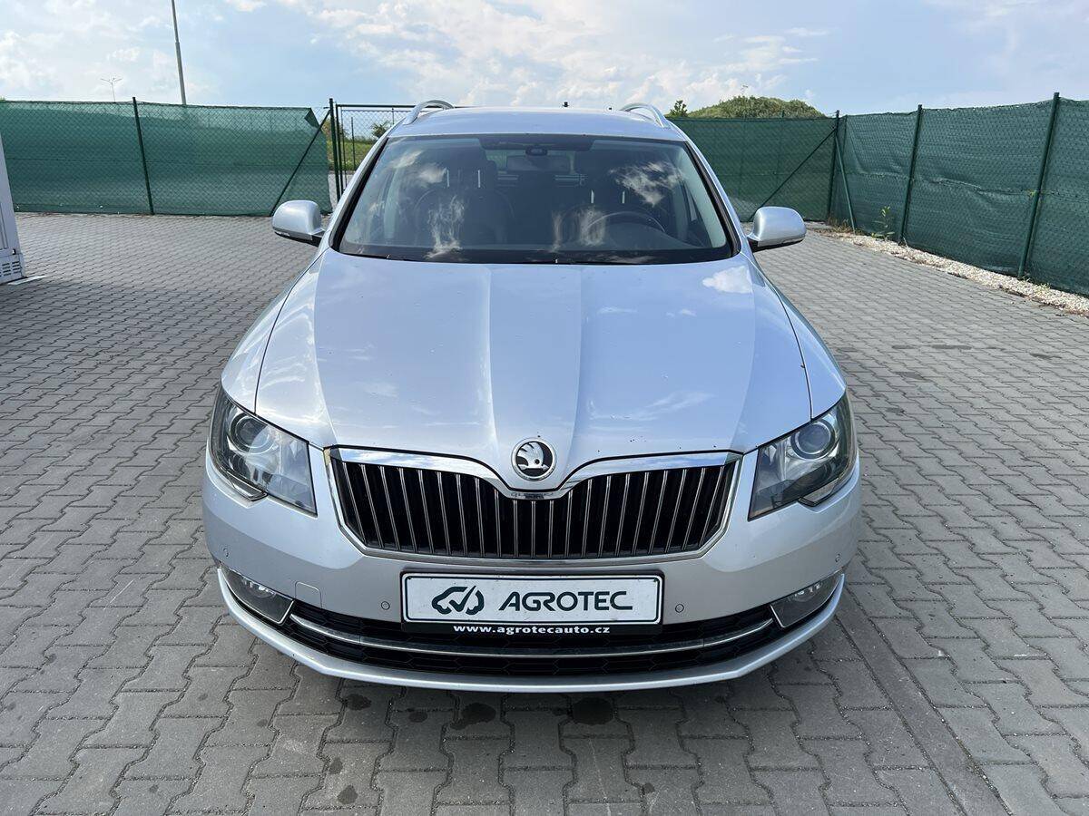 Škoda Superb 2.0 TDI 103 kW Elegance 4x4