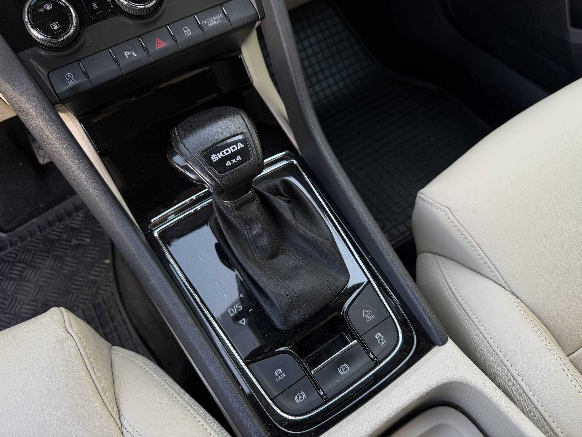 product-gallery-image