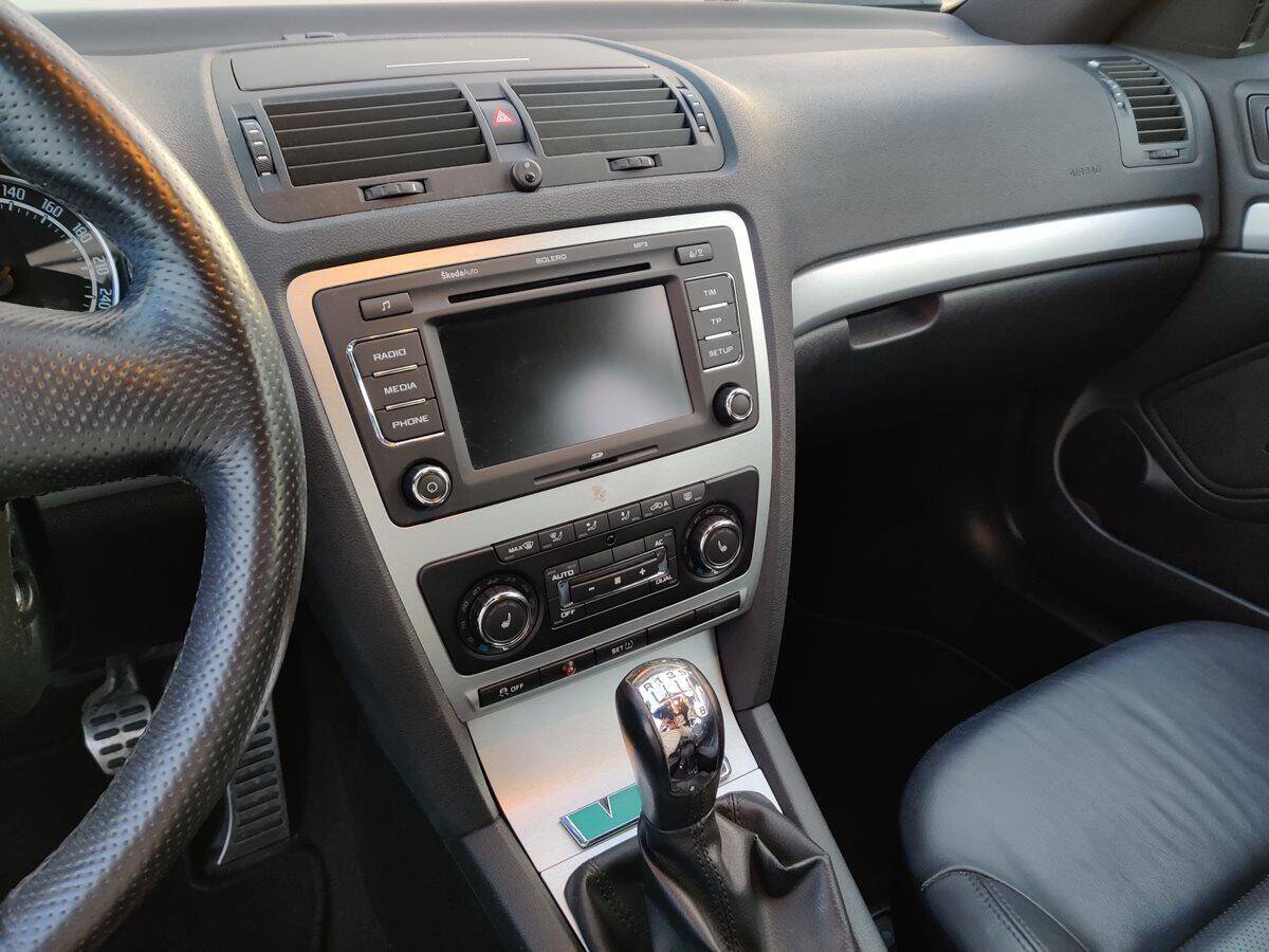 product-gallery-image