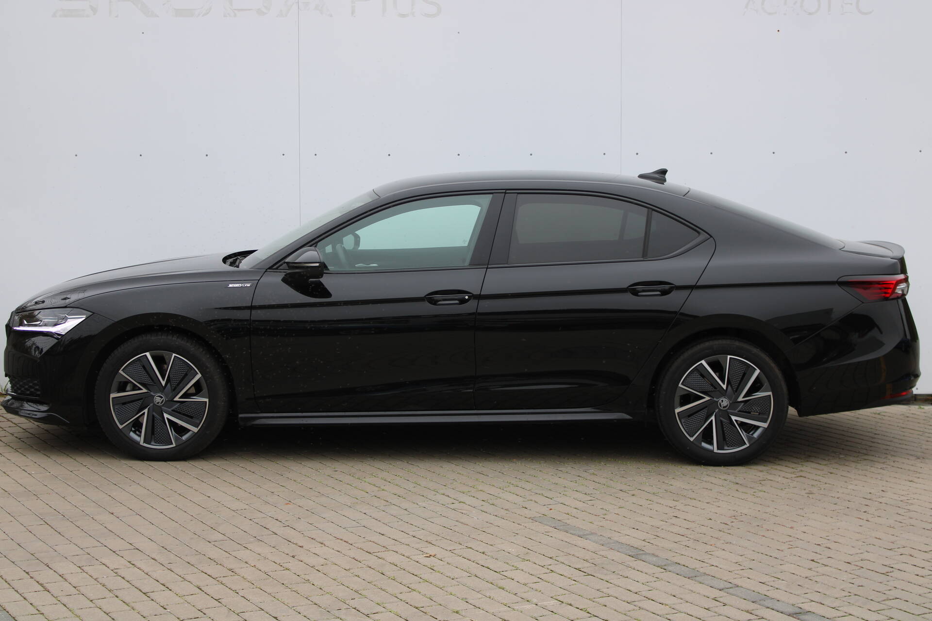 Skoda Superb 2.0 TDI 142kW Sportline 4x4 DSG