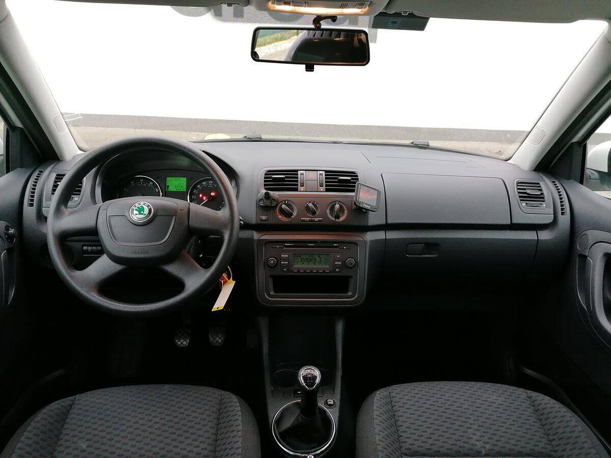 Škoda Fabia 1.2HTP 12V 51kW Ambition Magic