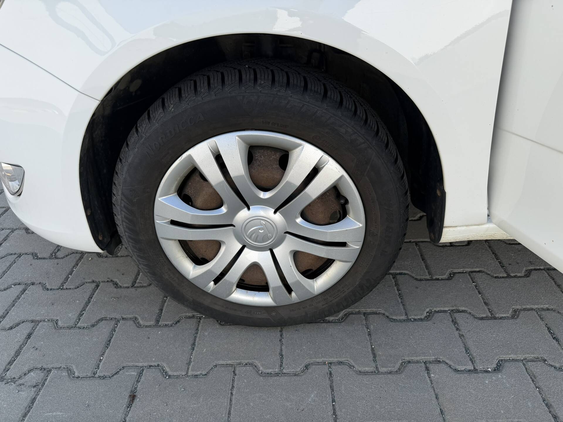 product-gallery-image