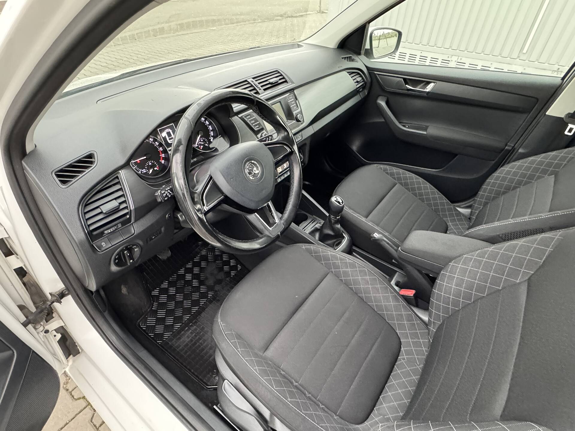 product-gallery-image