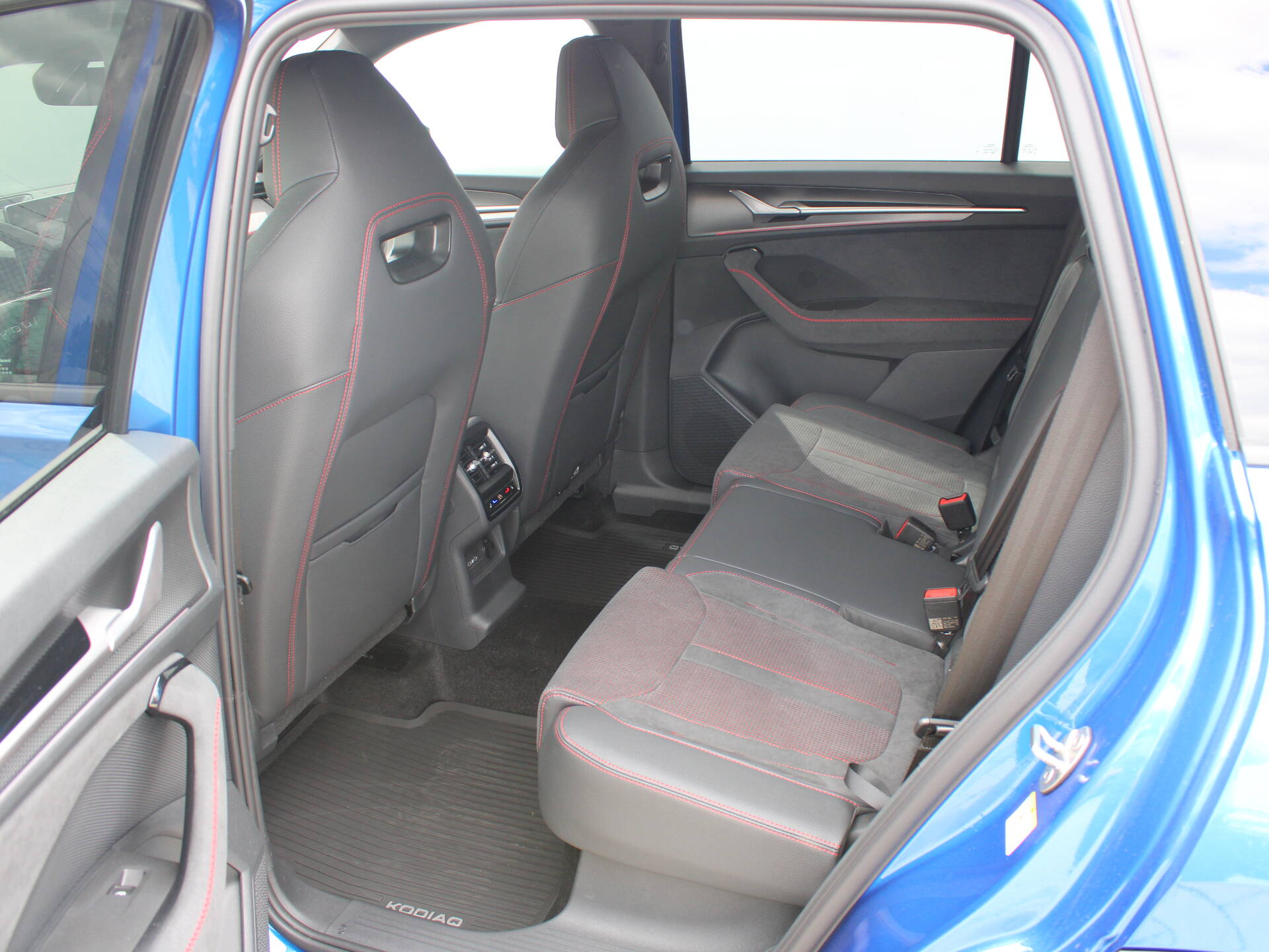 product-gallery-image