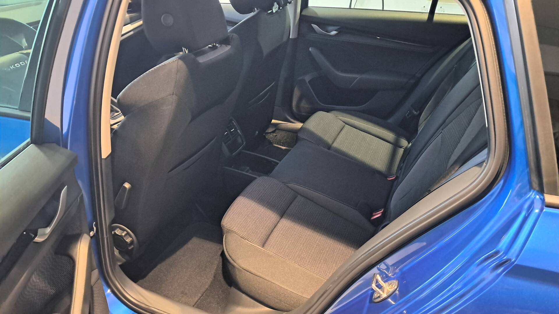 product-gallery-image