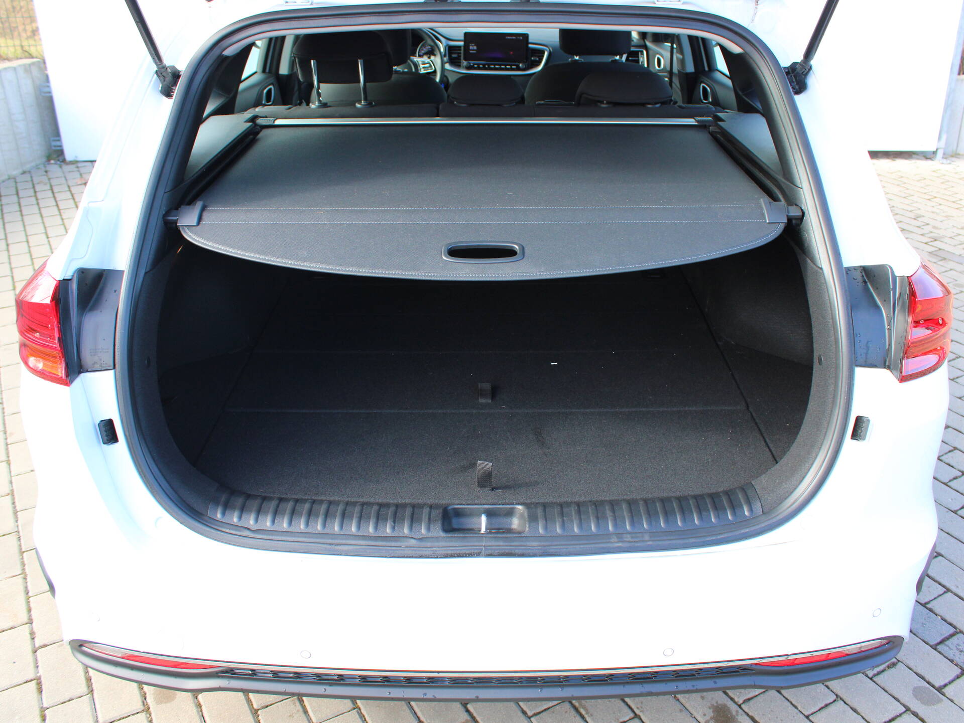 product-gallery-image