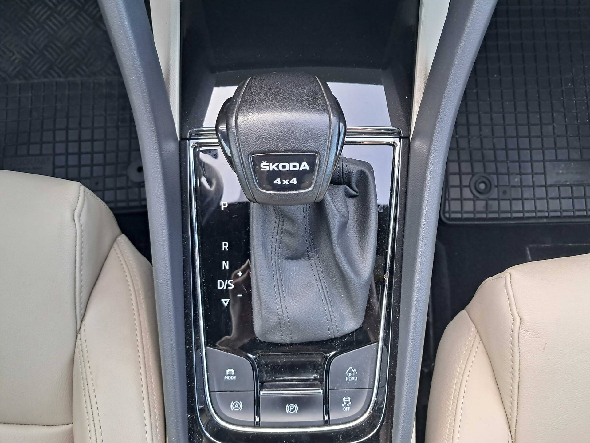 product-gallery-image