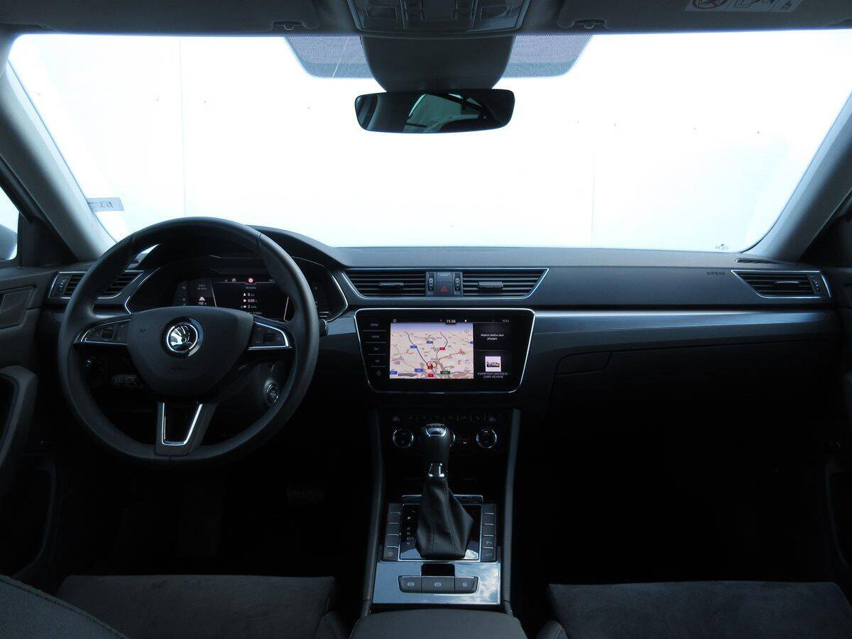 Škoda Superb 2,0TDI 110kW DSG Style Plus
