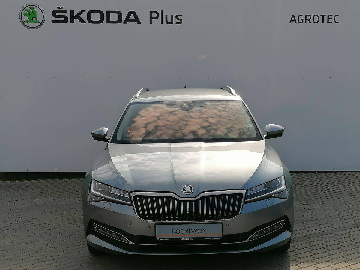 Škoda Superb  DSG 4x42,0TDI/140 kW Style