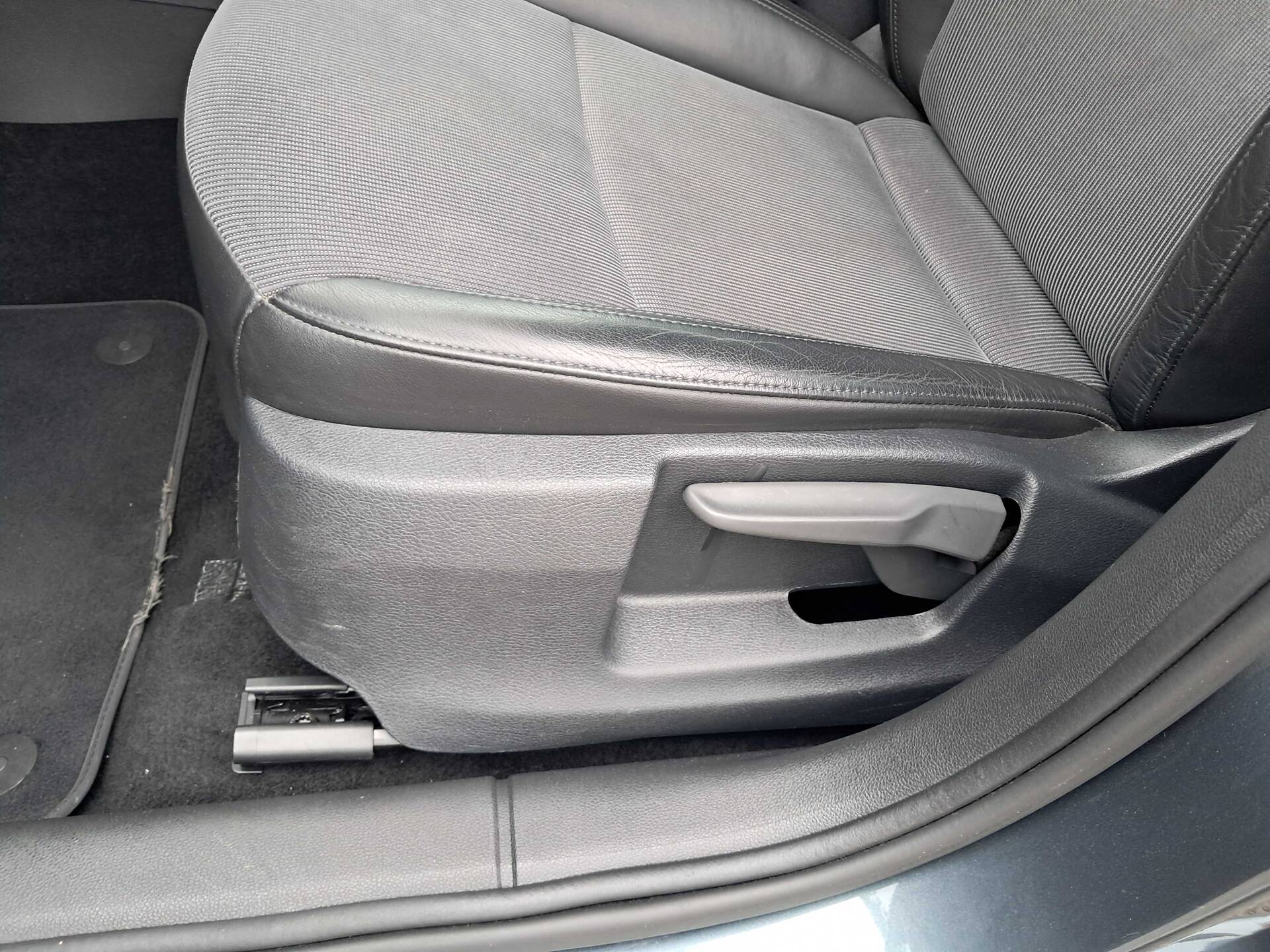 product-gallery-image