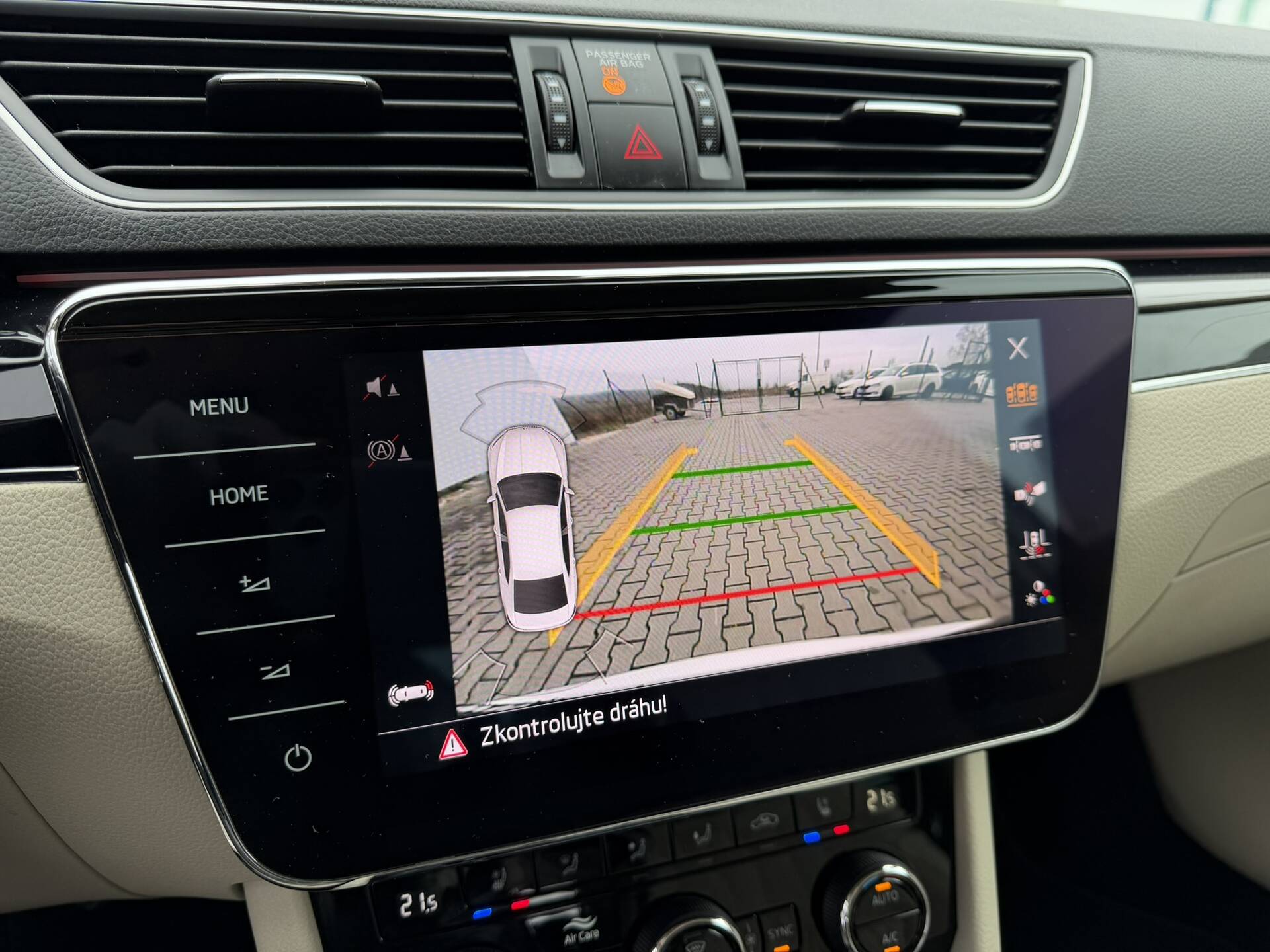 product-gallery-image