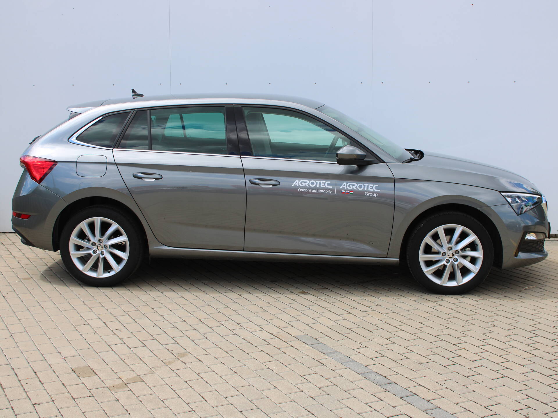 product-gallery-image