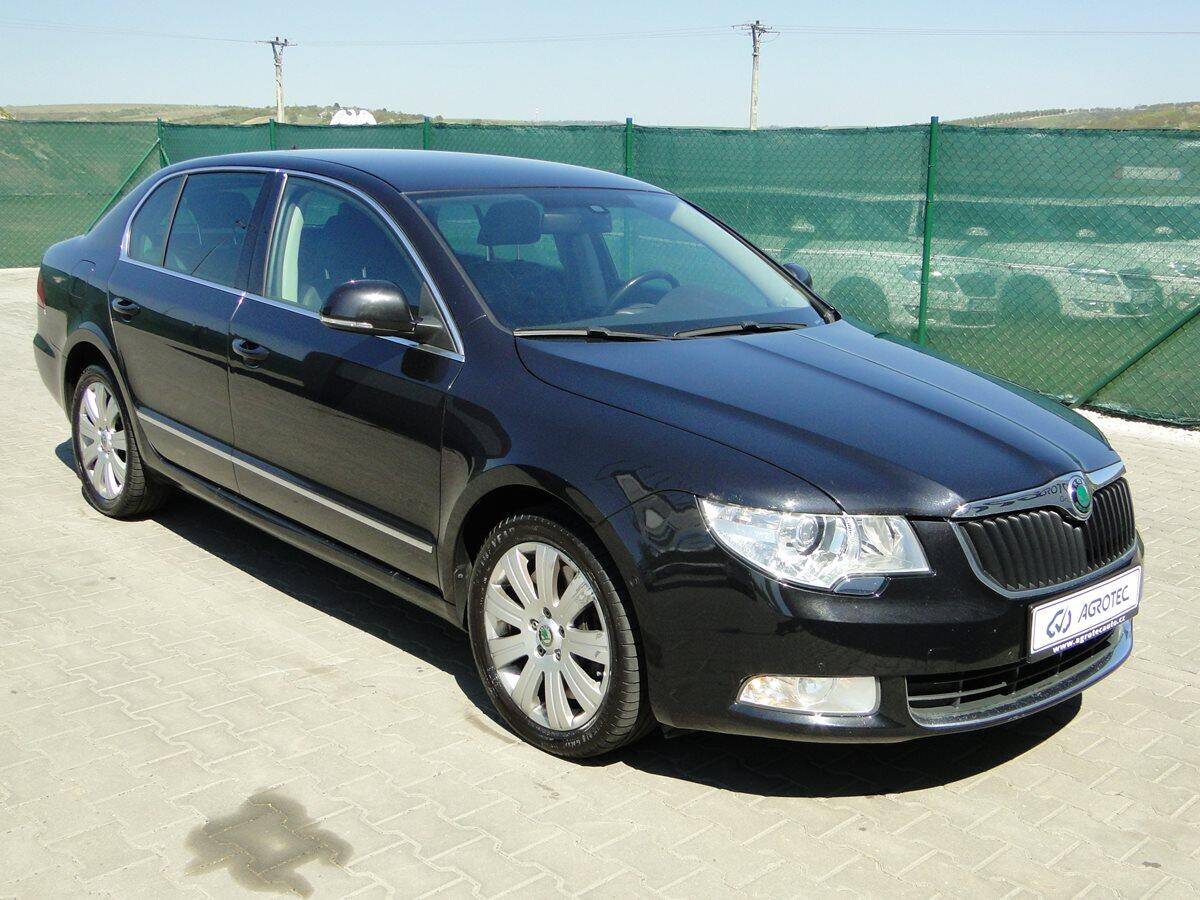 Škoda Superb 3.6 V6 191kW  4X4