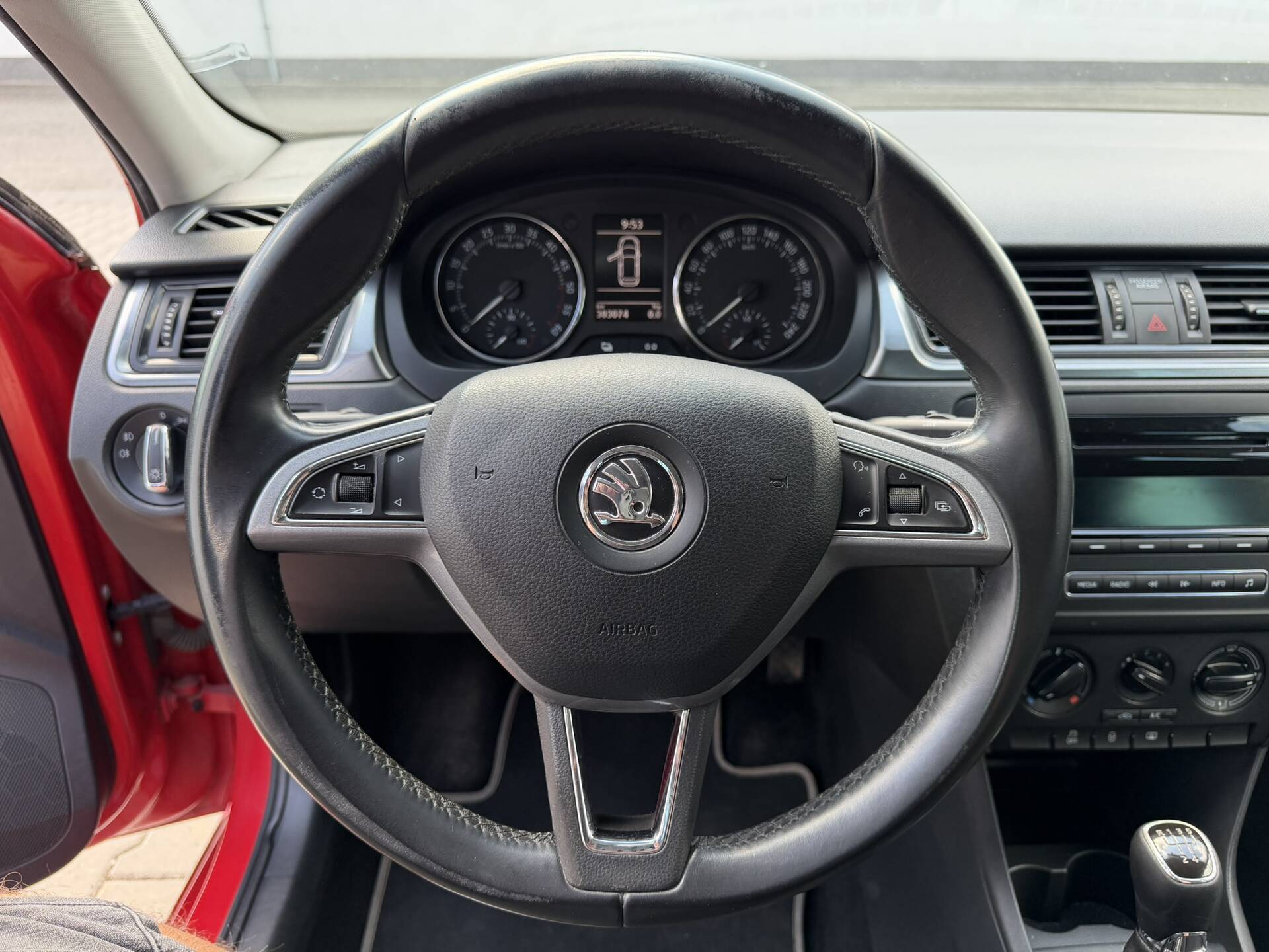 product-gallery-image