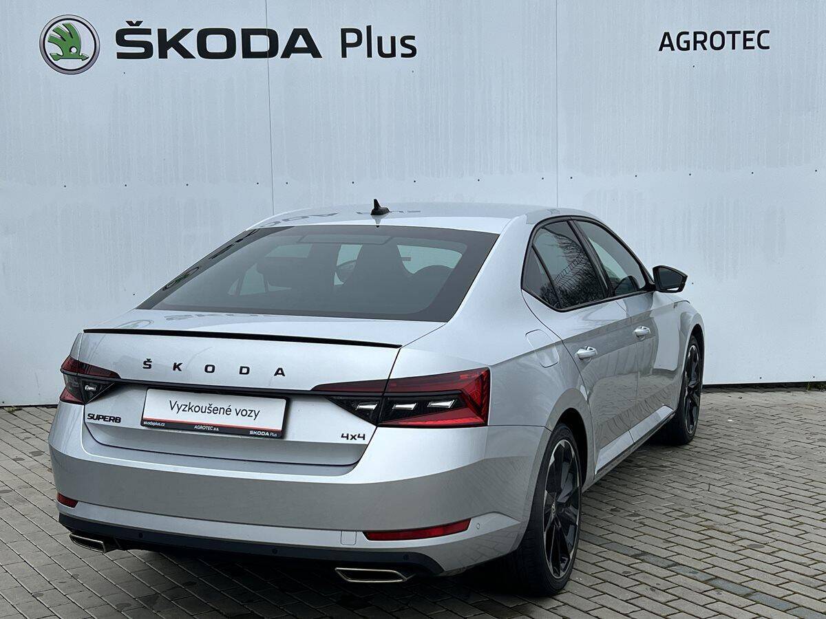 Škoda Superb 2.0 TSI 206kW SportLine 4x4 DS