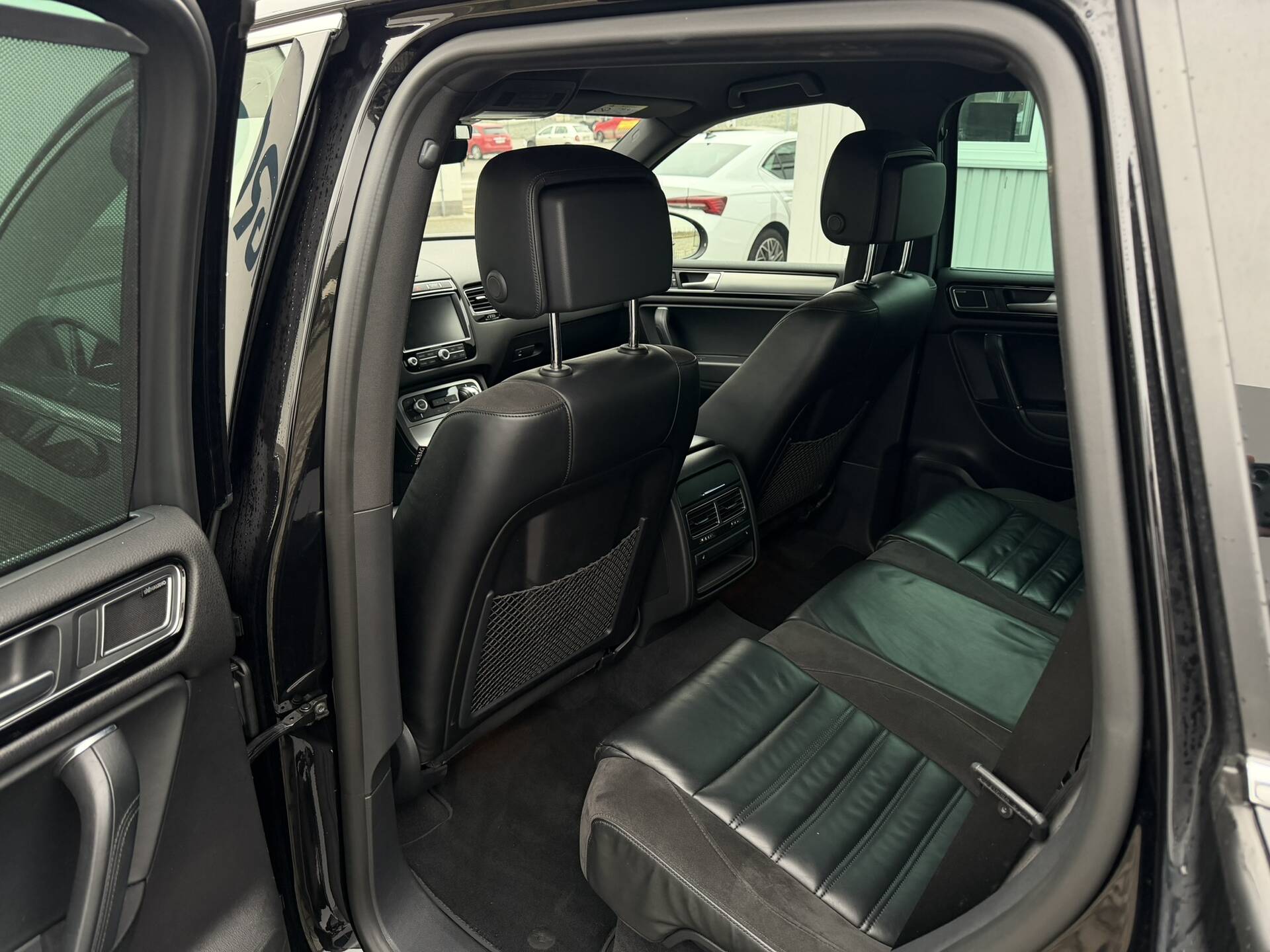 product-gallery-image