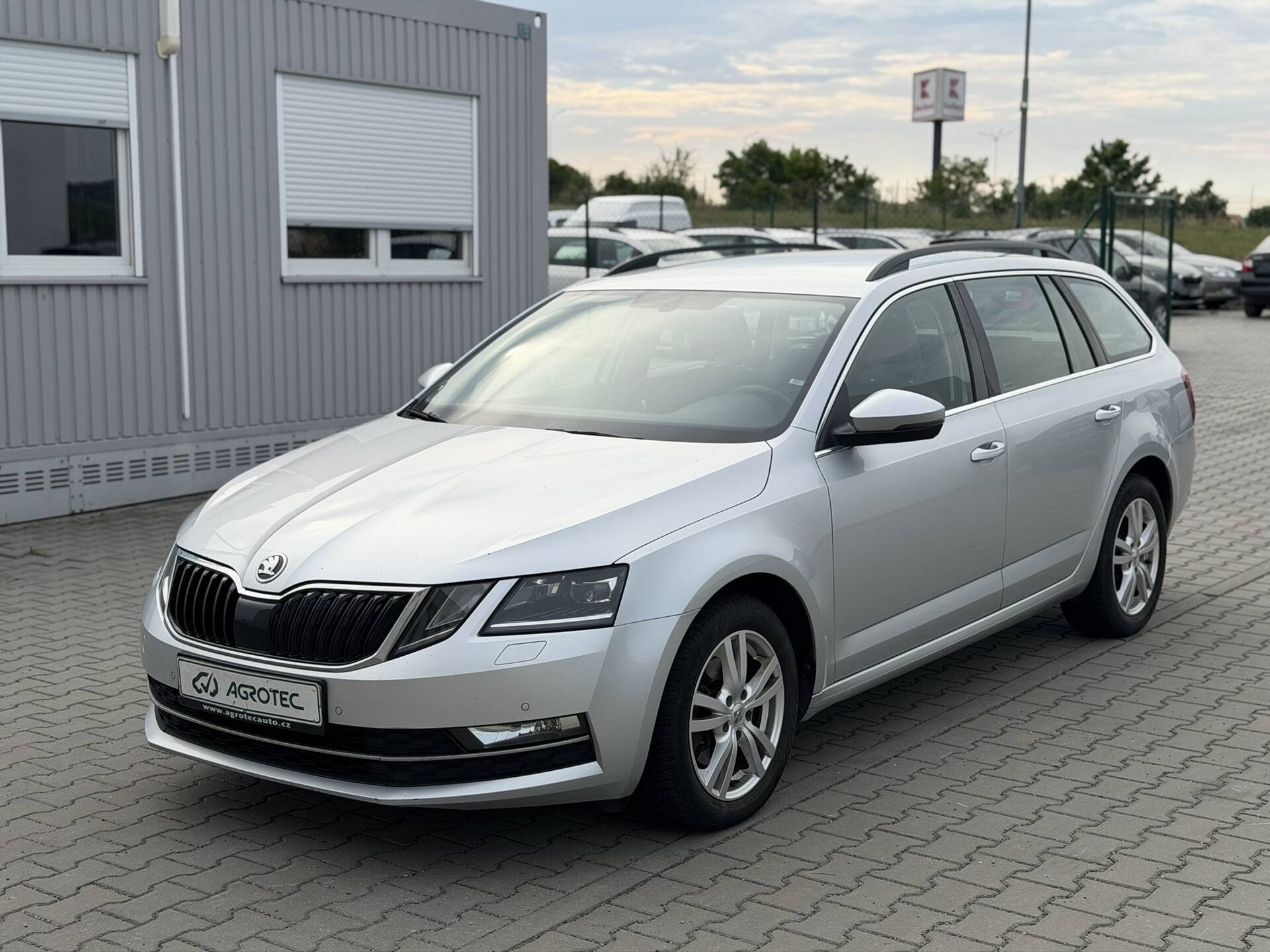 Skoda Octavia 2.0 TDI 110kW Style Combi