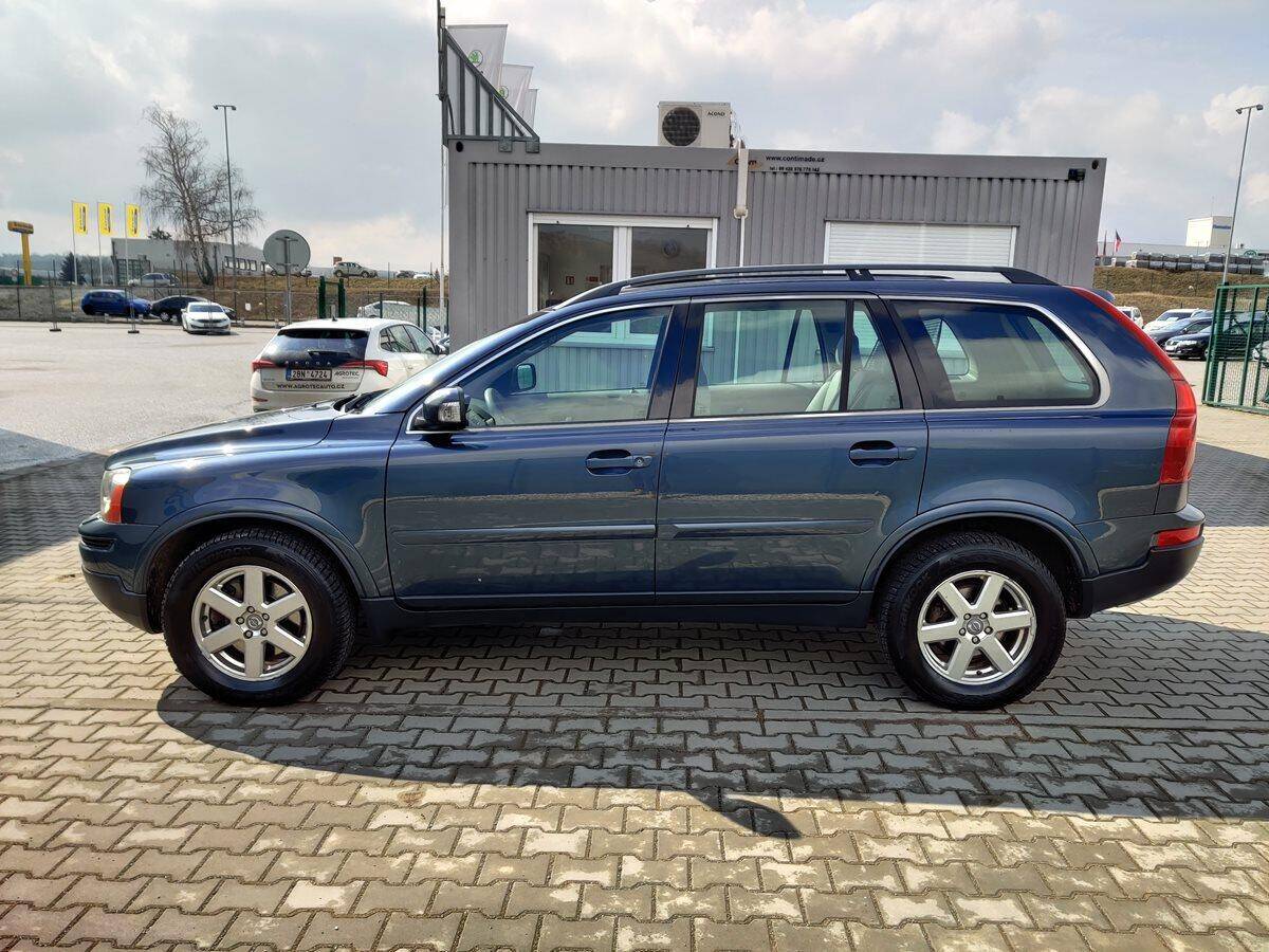 Volvo XC90 2.4 D5 136 kW Momentum