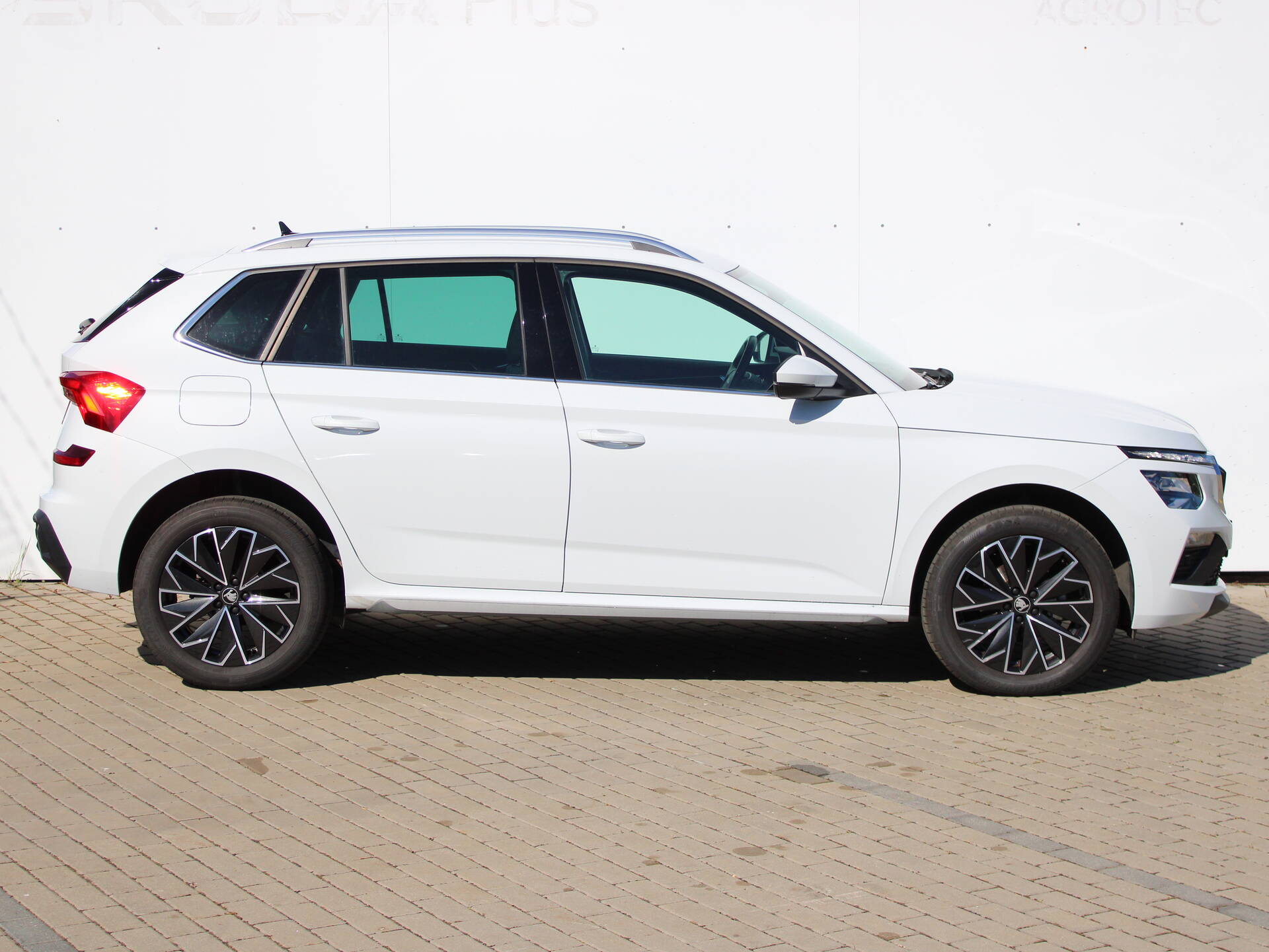 product-gallery-image