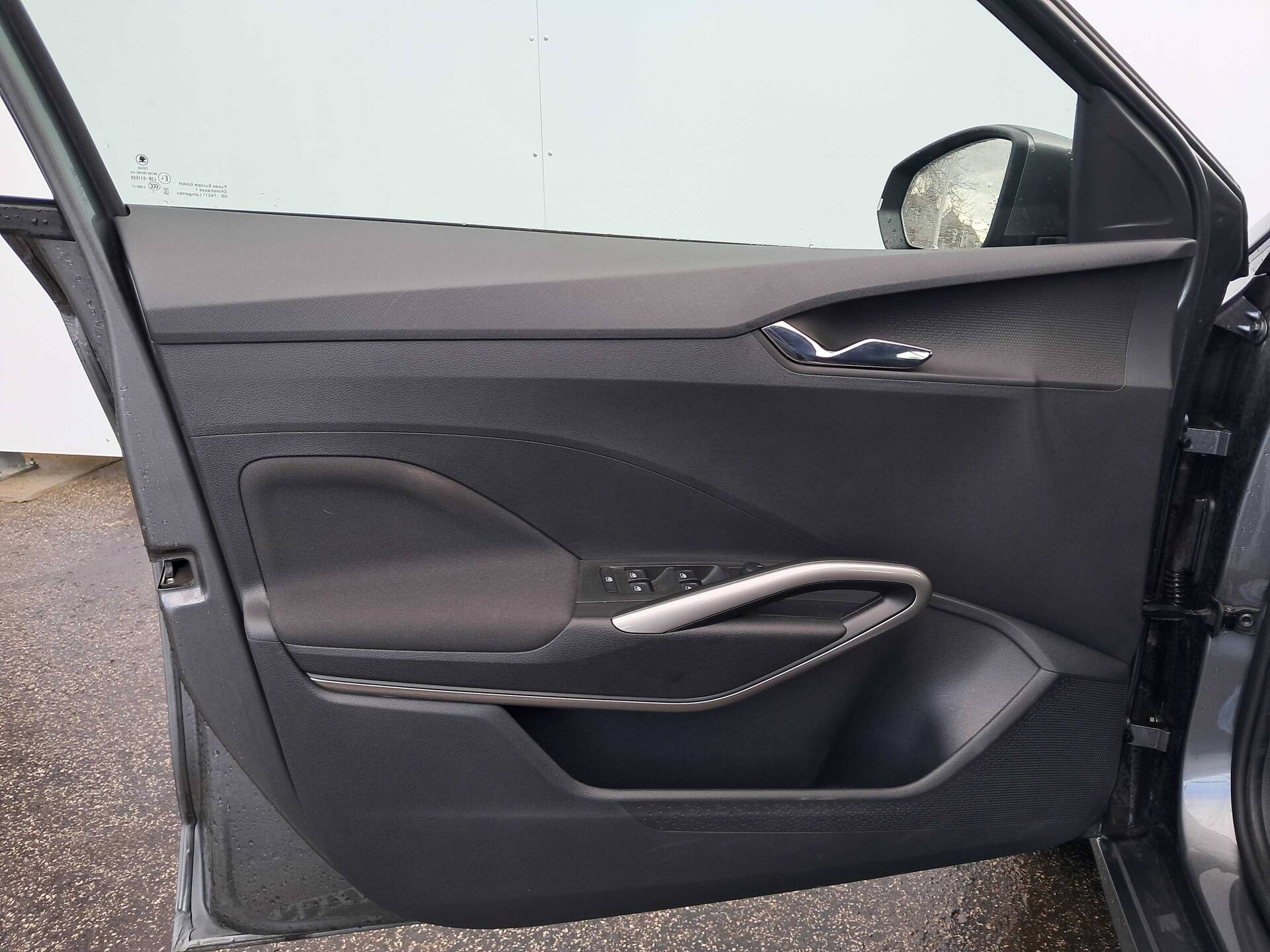 product-gallery-image