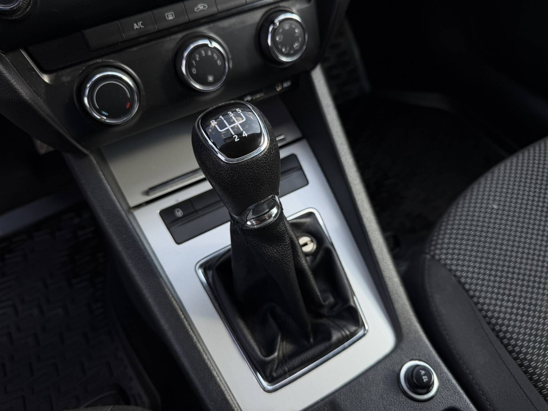 product-gallery-image