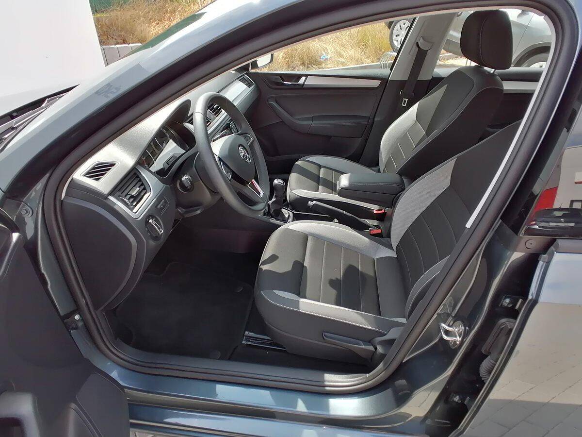 product-gallery-image
