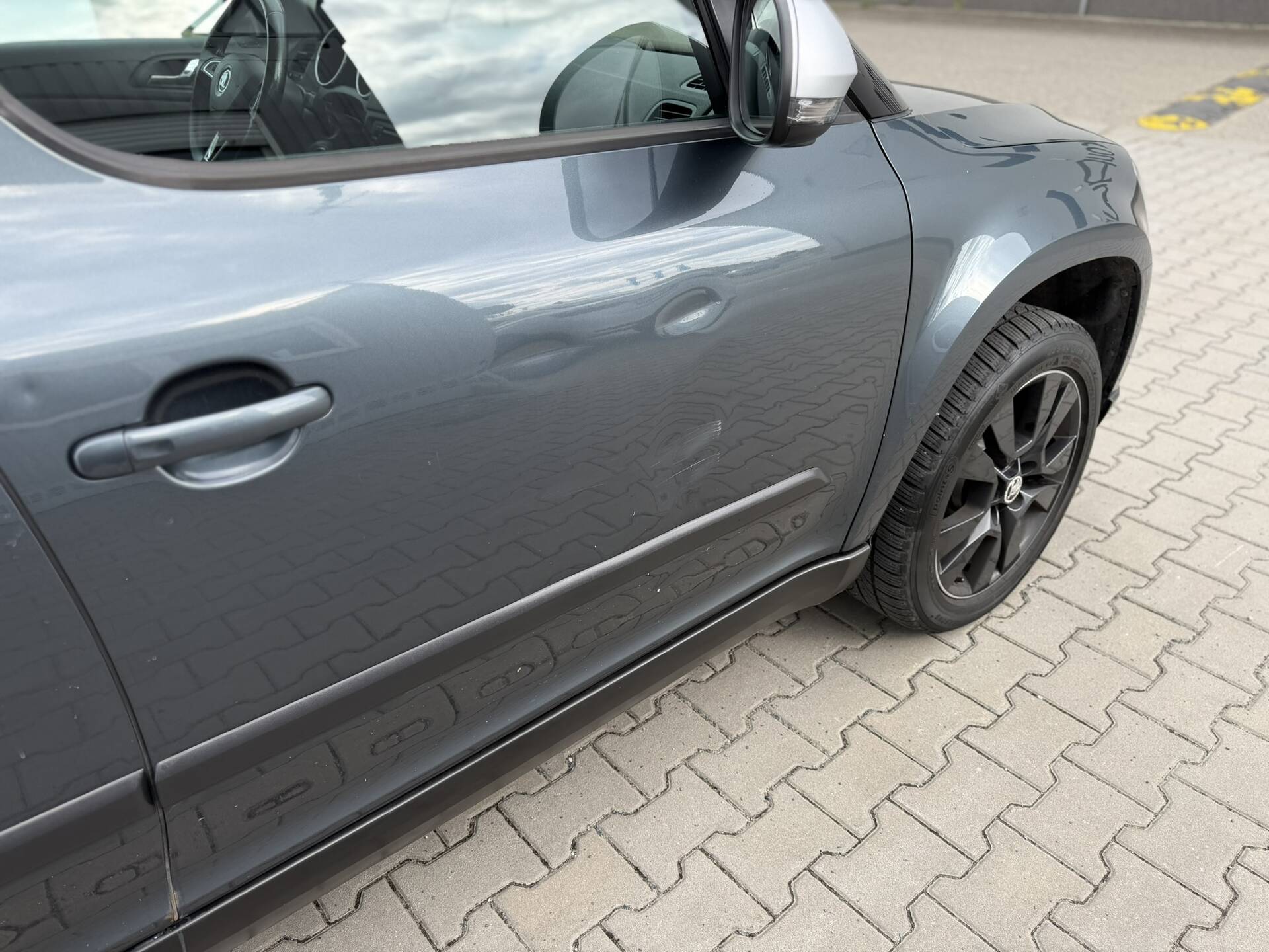 product-gallery-image