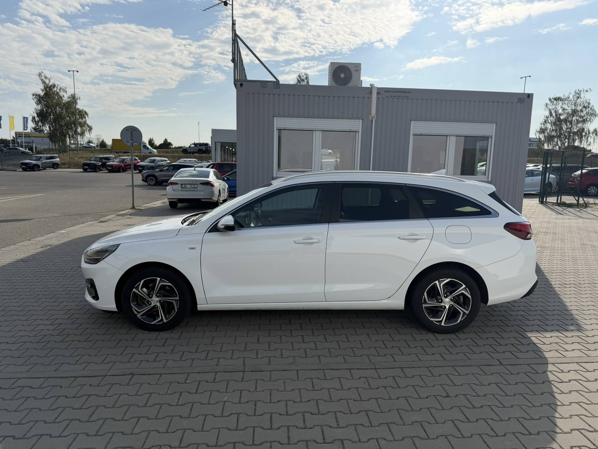 Hyundai i30 1.5 T-GDI 118 kW Family Smart DCT